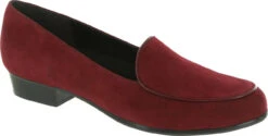 Munro Mallory 13 Munro Mallory -Fashion Shoe Shop munro mallory cranberry suede m206236 34615.1555030943