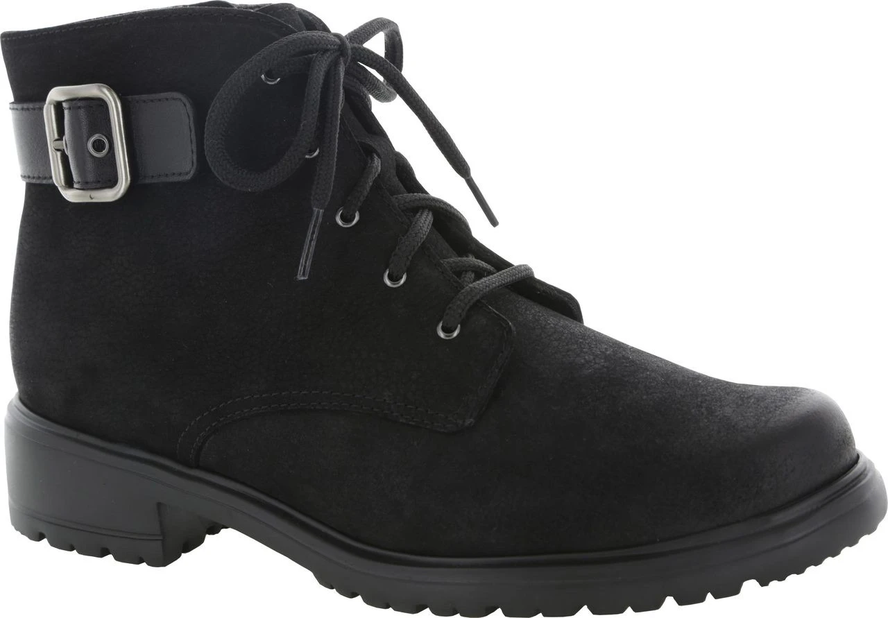 Munro Bradley 3 Munro Bradley